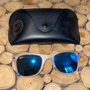 RayBan sunglasses unisex case included